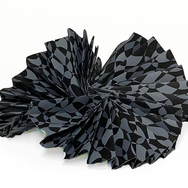 Luis Perelman - Black & White fold 2